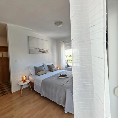 Apartamento Mediterranean Garden Retreat *