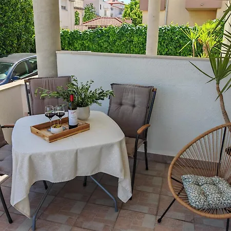 Mediterranean Garden Retreat Apartamento *